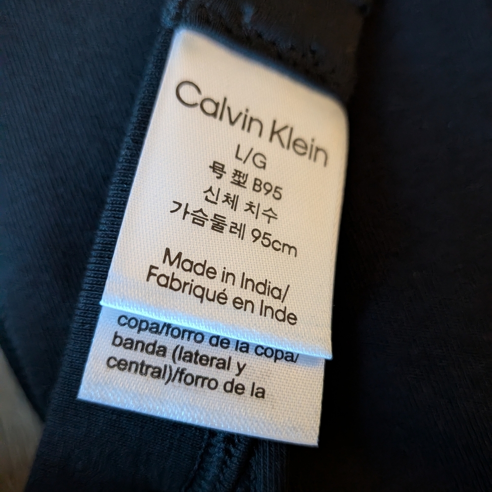 Calvin Klein Lightly Lined Triangle Bra Size Large Wire Free NWT - Picture 5 of 6